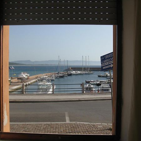 Borgo Spiaggia Vista Mare Isola Rossa Exteriör bild