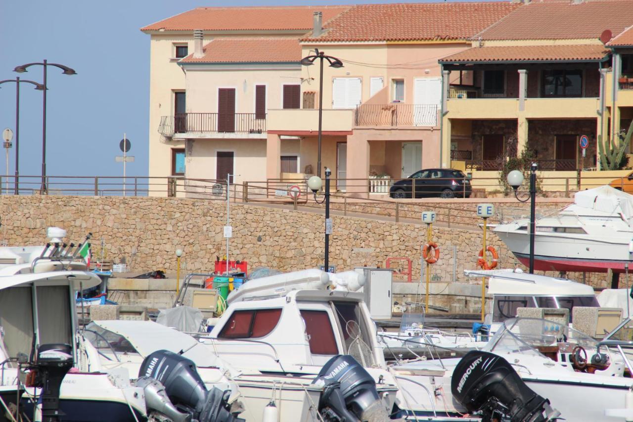 Borgo Spiaggia Vista Mare Isola Rossa Exteriör bild