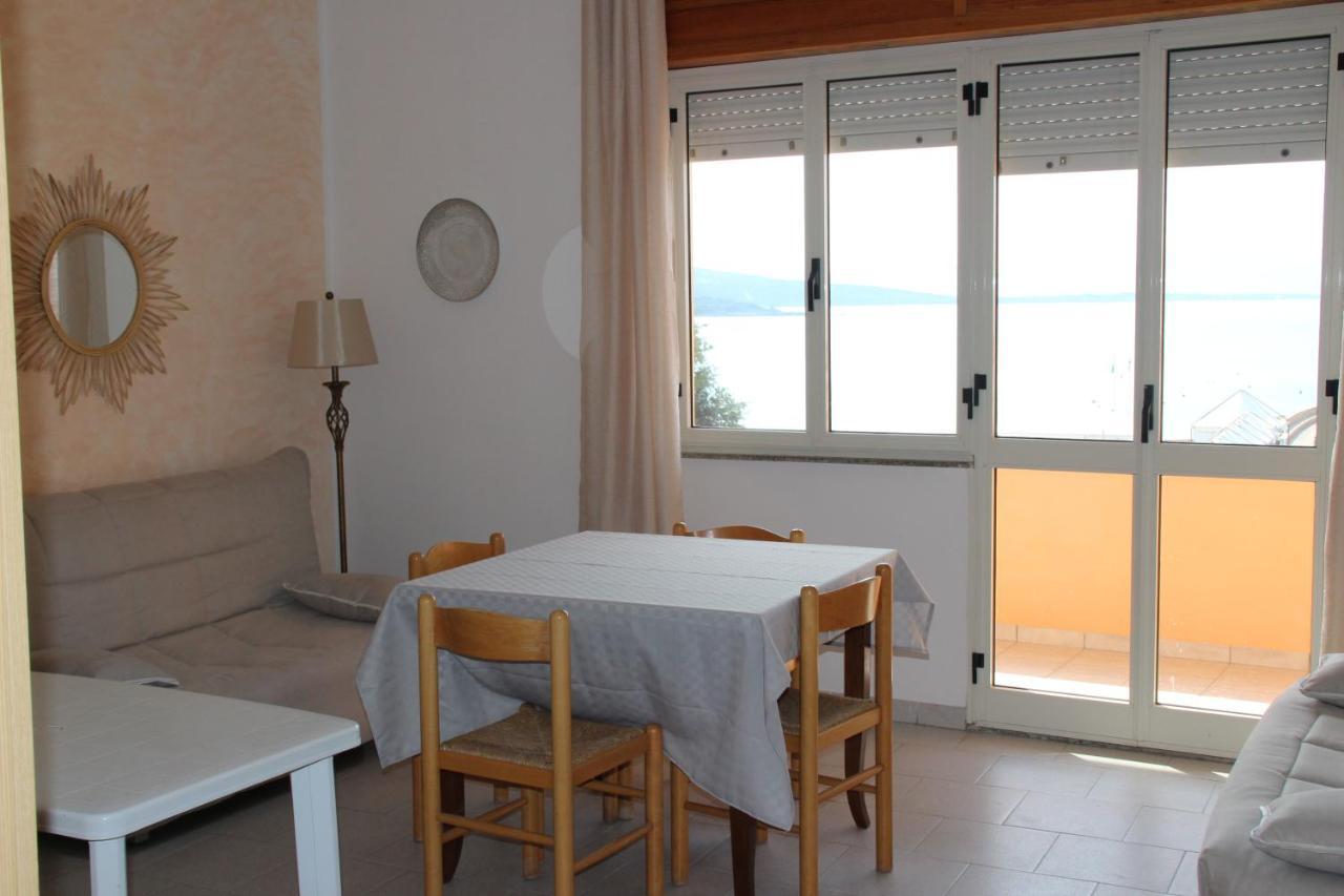 Borgo Spiaggia Vista Mare Isola Rossa Exteriör bild