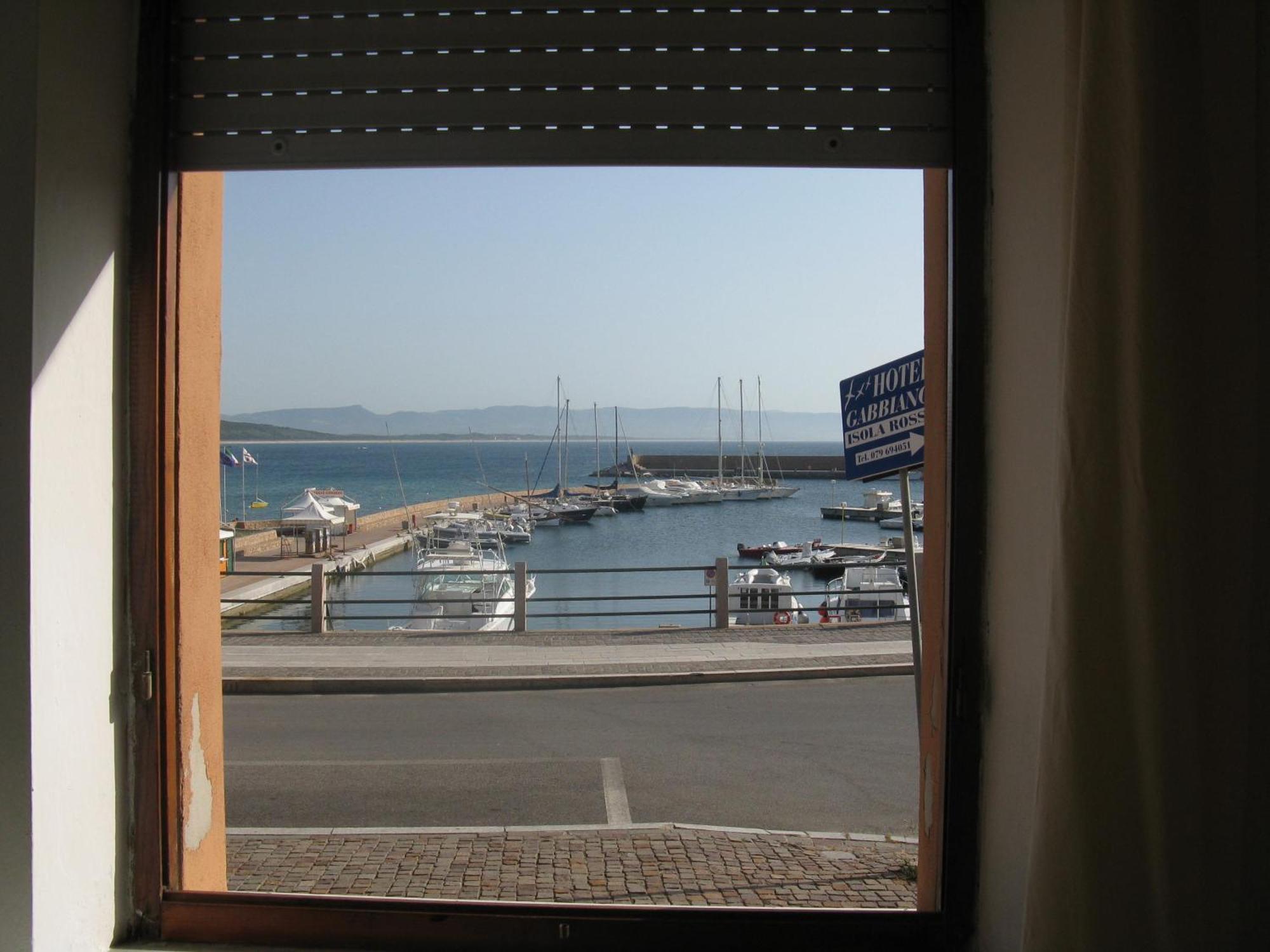 Borgo Spiaggia Vista Mare Isola Rossa Exteriör bild