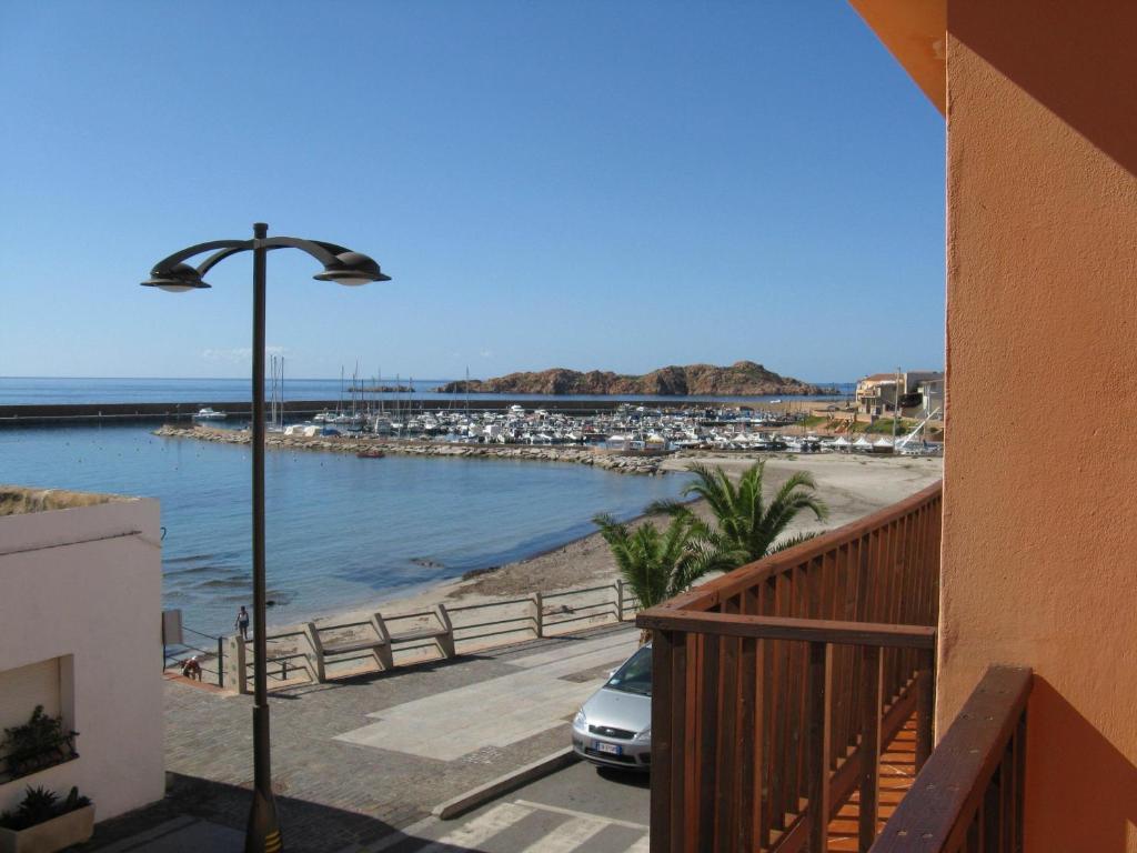 Borgo Spiaggia Vista Mare Isola Rossa Rum bild