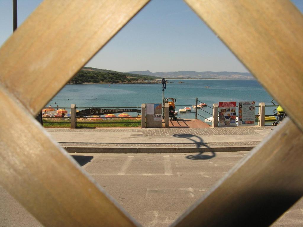 Borgo Spiaggia Vista Mare Isola Rossa Rum bild