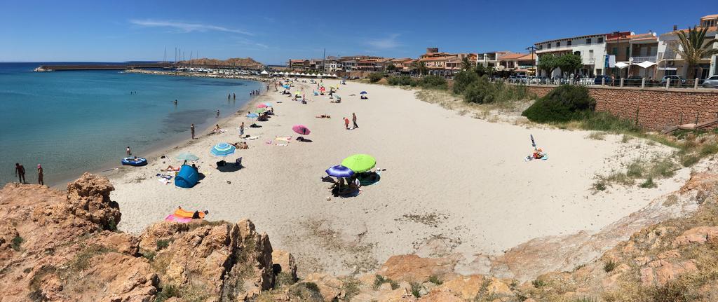 Borgo Spiaggia Vista Mare Isola Rossa Exteriör bild